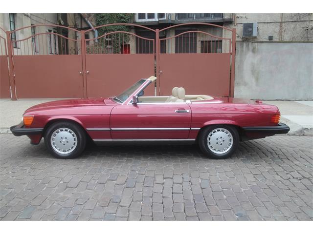 1989 Mercedes-Benz 560SL (CC-1077453) for sale in New York, New York