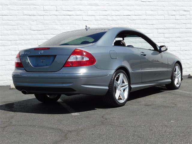 2009 Mercedes-Benz CLK350 (CC-1083765) for sale in Carson, California