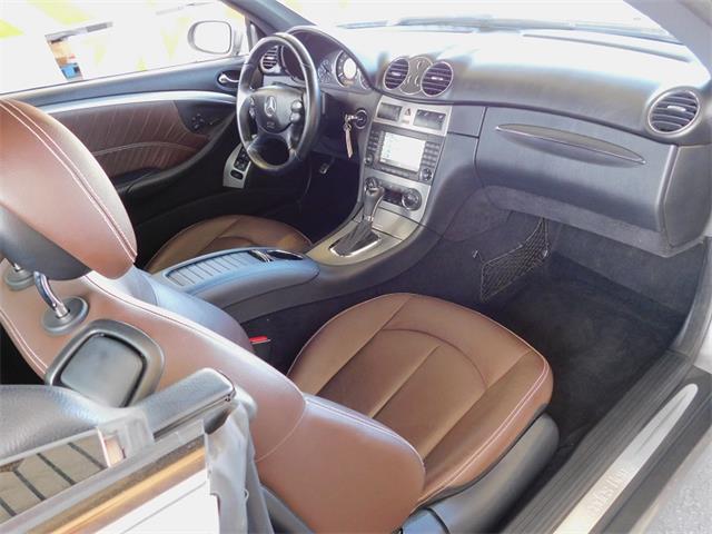 2009 Mercedes-Benz CLK350 (CC-1083765) for sale in Carson, California