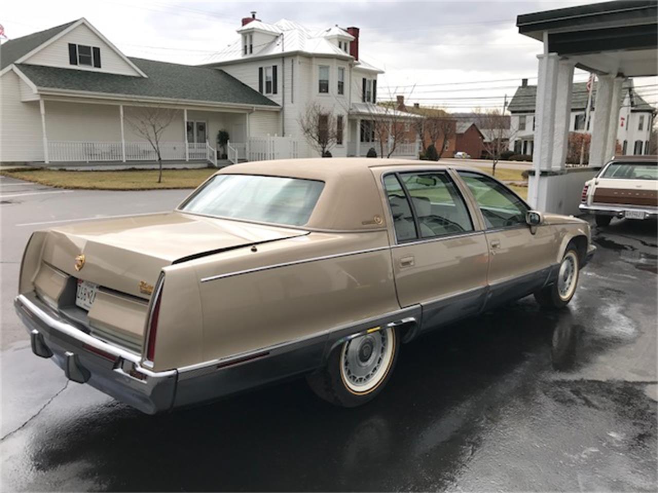 Cadillac fleetwood 1993