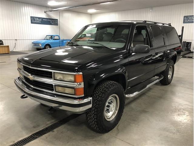 1999 Chevrolet Suburban (CC-1085309) for sale in Holland , Michigan