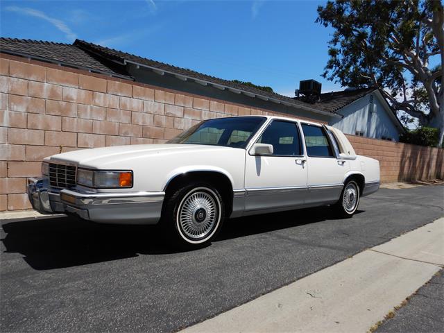 1992 Cadillac DeVille (CC-1086734) for sale in Woodlalnd Hills, California