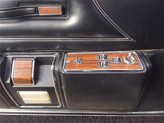 1977 Chrysler New Yorker Brougham Hardtop Coupe (CC-1088990) for sale in Auburn, Indiana