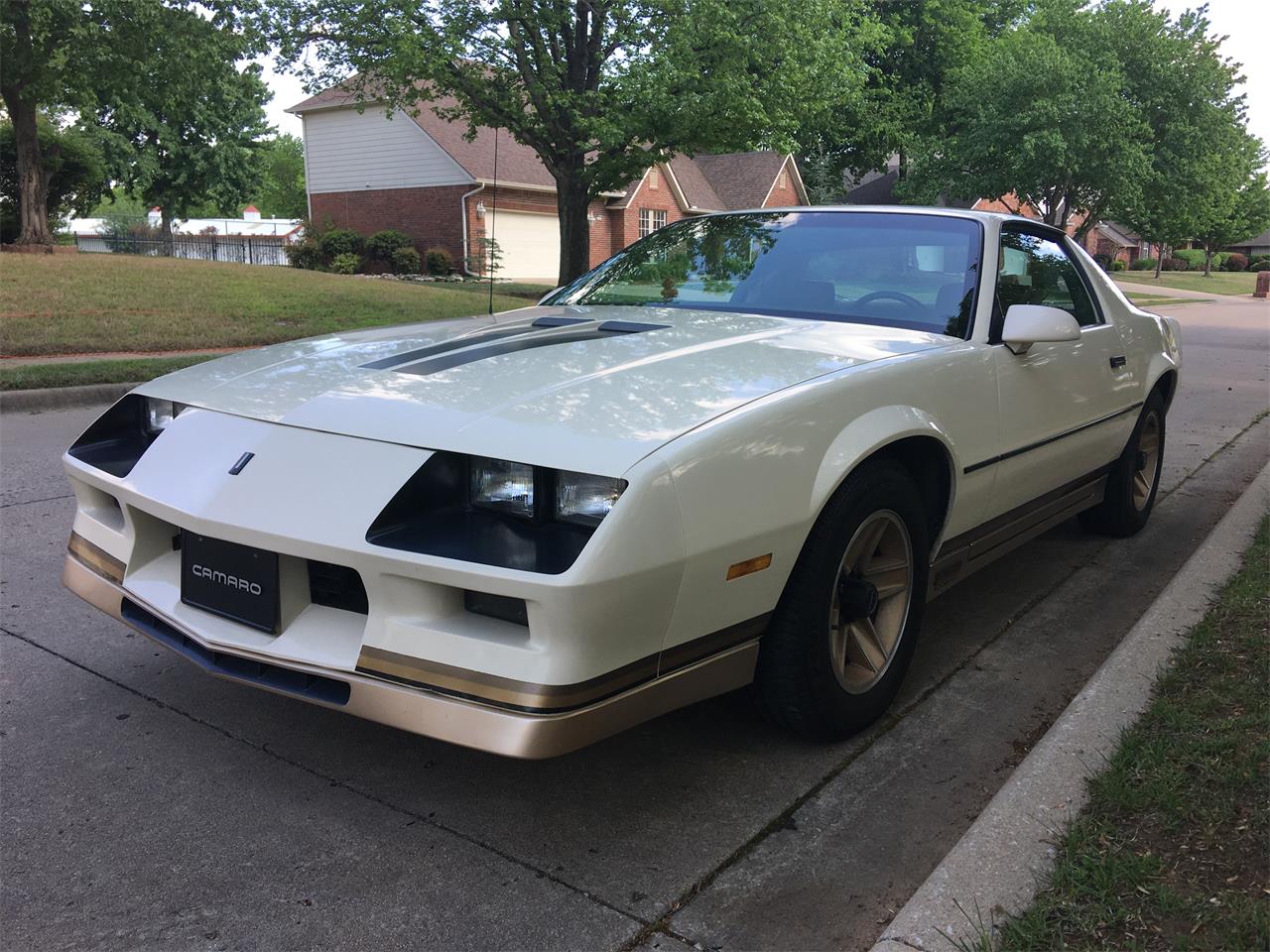 Chevrolet camaro 1984