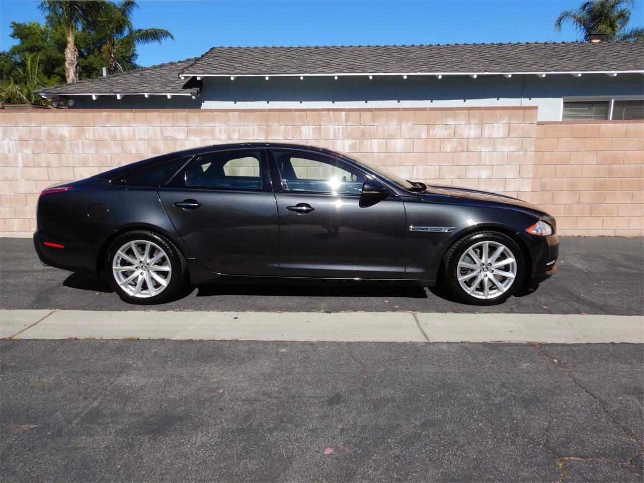 Jaguar xj 2012