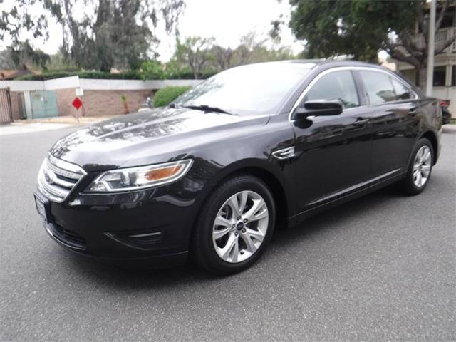 2011 Ford Taurus (CC-1092597) for sale in Thousand Oaks, California