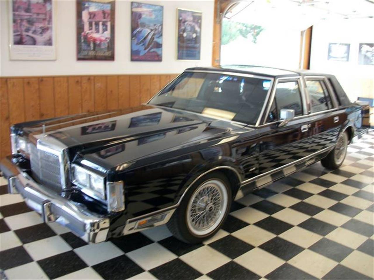 1988 Lincoln Town Car for Sale CC1094511