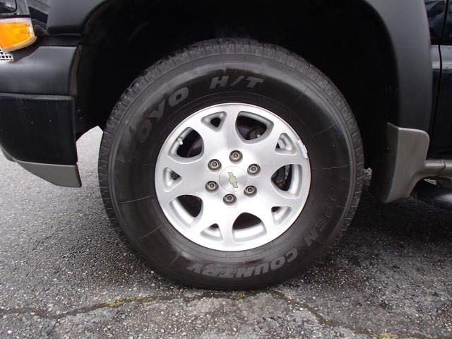 2004 Chevrolet Suburban (CC-1095685) for sale in Tacoma, Washington