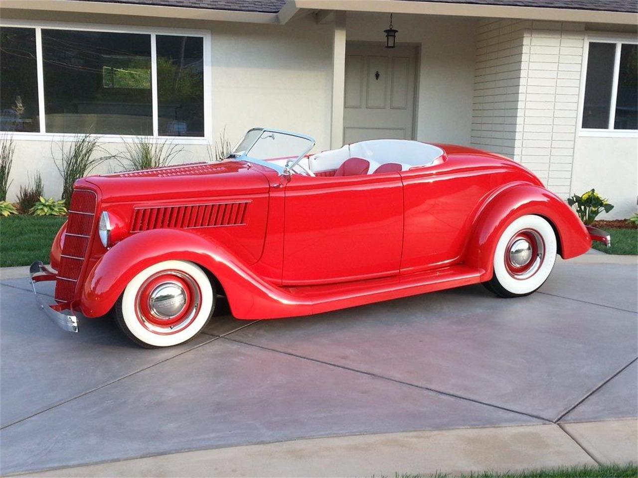 1935 Ford Roadster