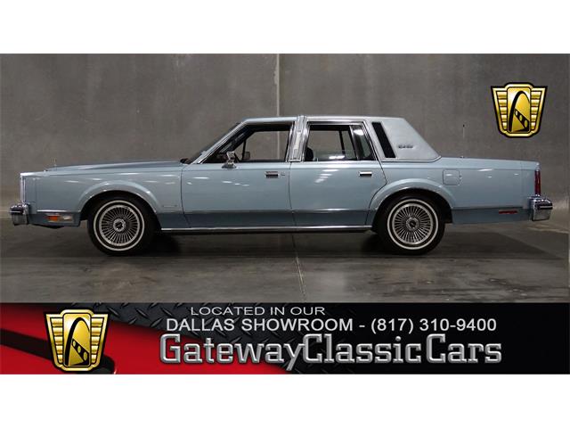 1982 Lincoln Town Car (CC-1101743) for sale in DFW Airport, Texas