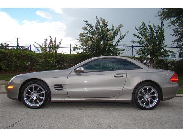 2004 Mercedes-Benz SL500 (CC-1101773) for sale in Uncasville, Connecticut