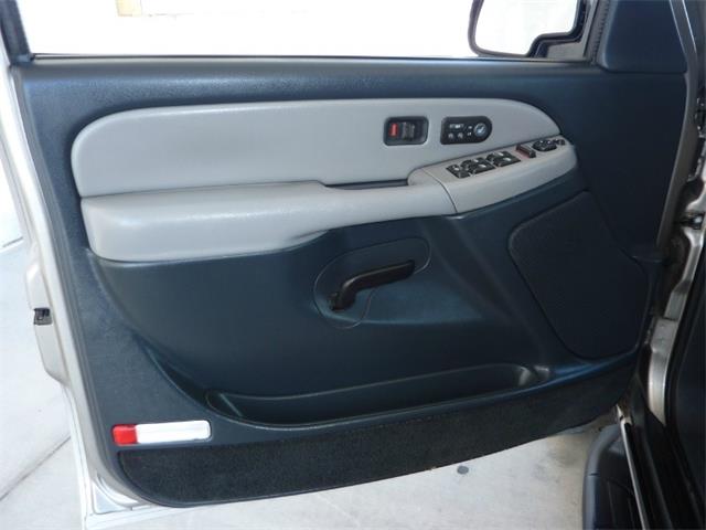 2001 Chevrolet Suburban (CC-1103028) for sale in Pahrump, Nevada