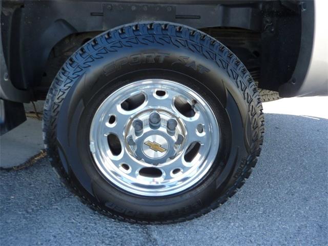 2001 Chevrolet Suburban (CC-1103028) for sale in Pahrump, Nevada