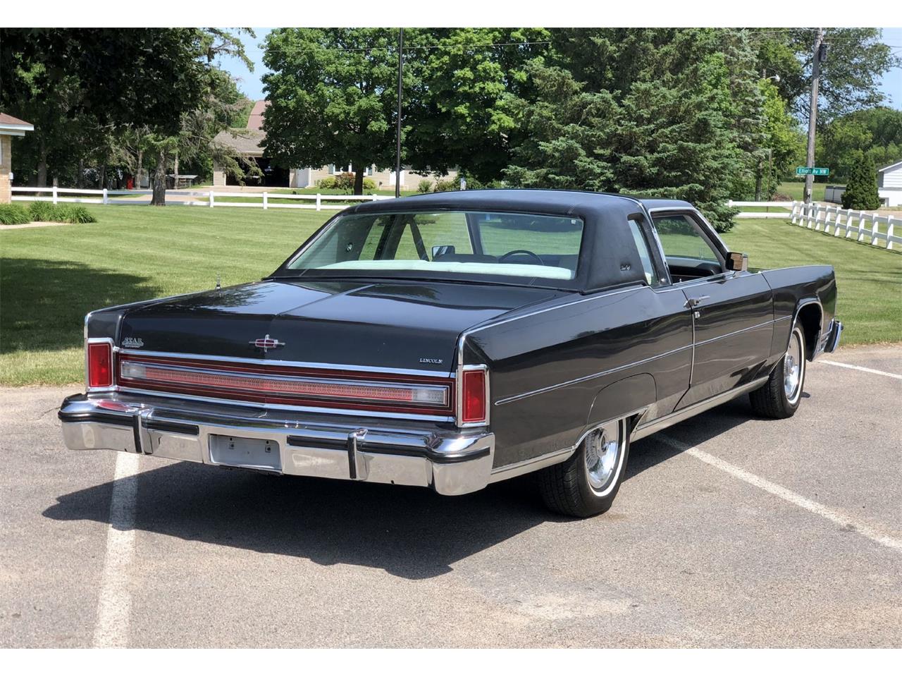 1977 Lincoln Town Car for Sale | ClassicCars.com | CC-1103064