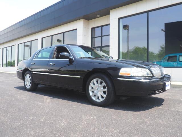 2009 Lincoln Town Car (CC-1103467) for sale in Marysville, Ohio