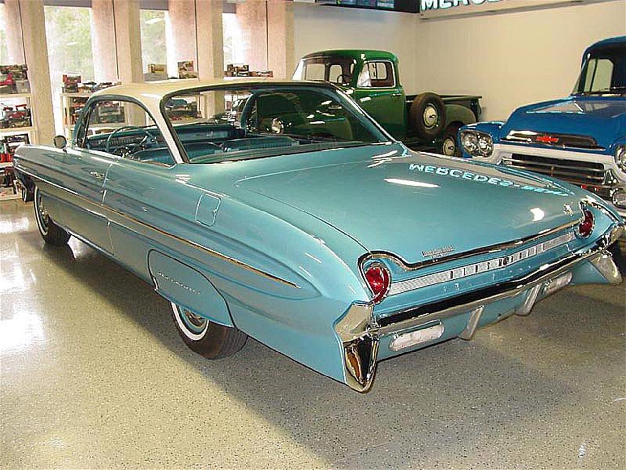 Oldsmobile dynamic 88