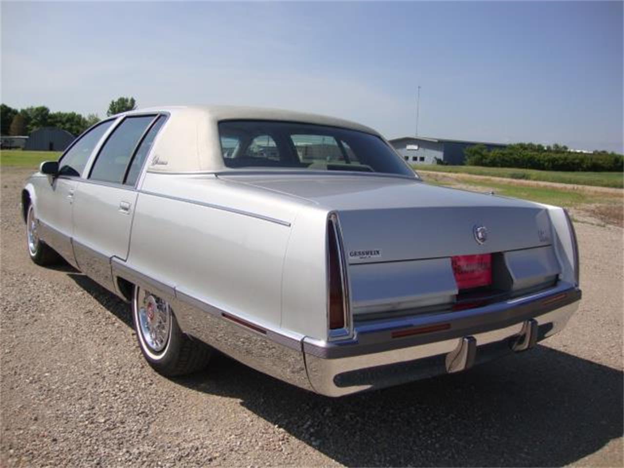 Cadillac fleetwood 1993