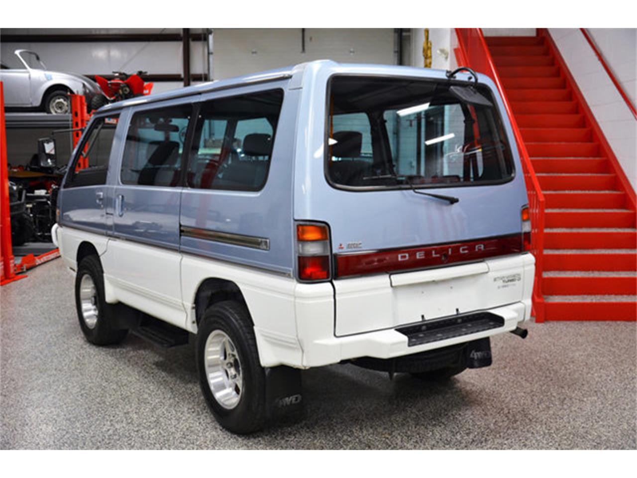 Mitsubishi delica 1991