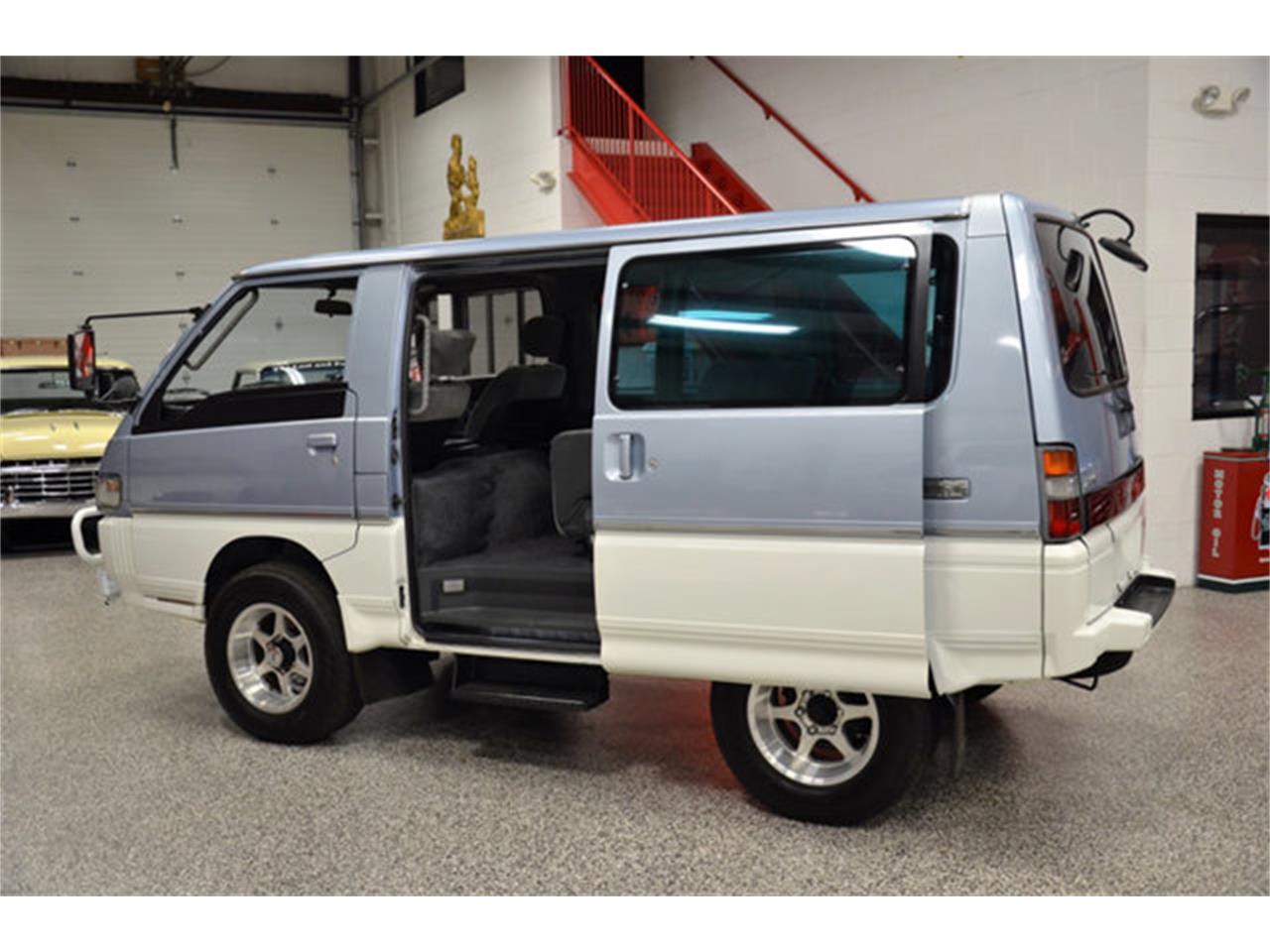 Mitsubishi delica 1991