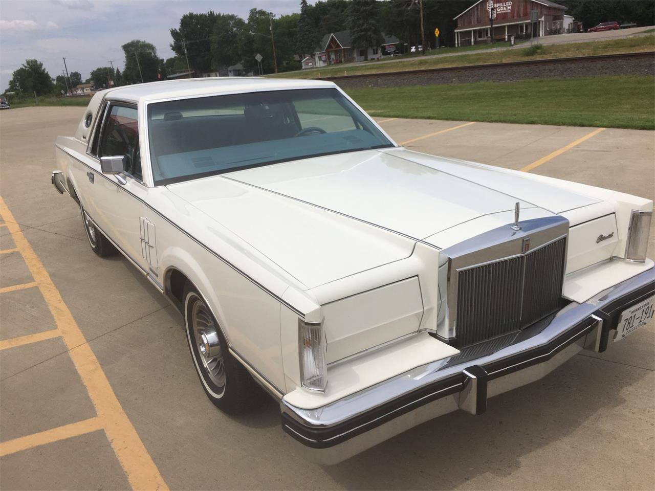 Lincoln continental 1983