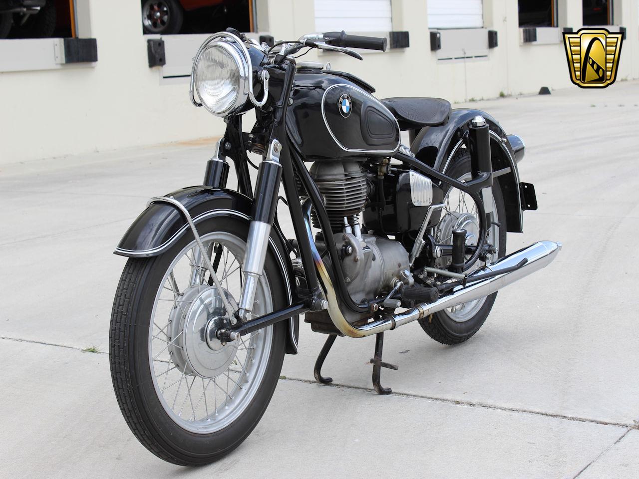Classic Vintage Bmw Motorcycles For Sale / 1973 Bmw R60/5 Classic BMW