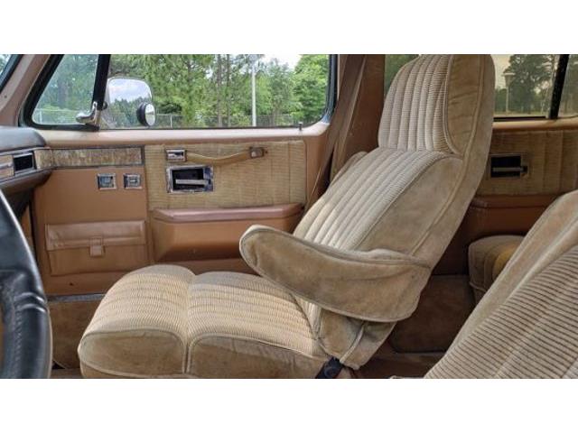 1989 Chevrolet Suburban (CC-1105402) for sale in Hope Mills, North Carolina