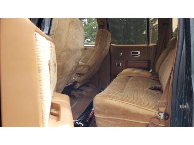 1989 Chevrolet Suburban (CC-1105402) for sale in Hope Mills, North Carolina