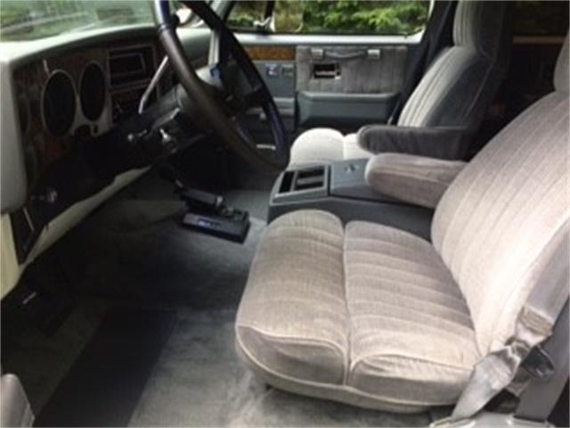 1989 Chevrolet Suburban (CC-1106256) for sale in Great Barrington, Massachusetts