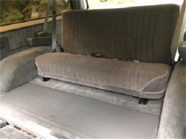 1989 Chevrolet Suburban (CC-1106256) for sale in Great Barrington, Massachusetts