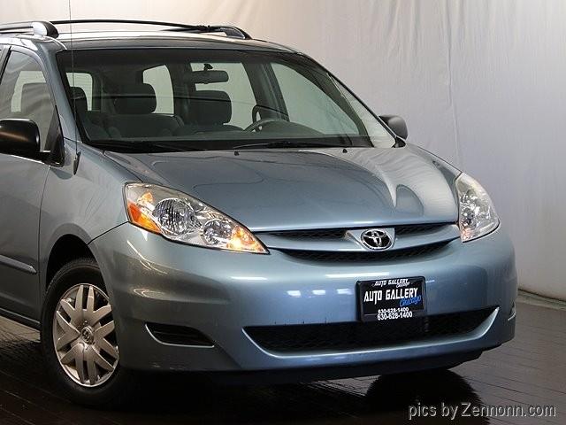 2008 Toyota Sienna (CC-1106497) for sale in Addison, Illinois