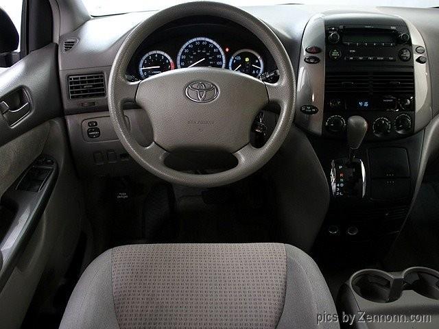 2008 Toyota Sienna (CC-1106497) for sale in Addison, Illinois