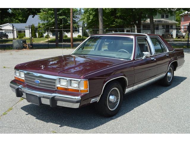 1990 Ford Crown Victoria (CC-1107305) for sale in Springfield, Massachusetts