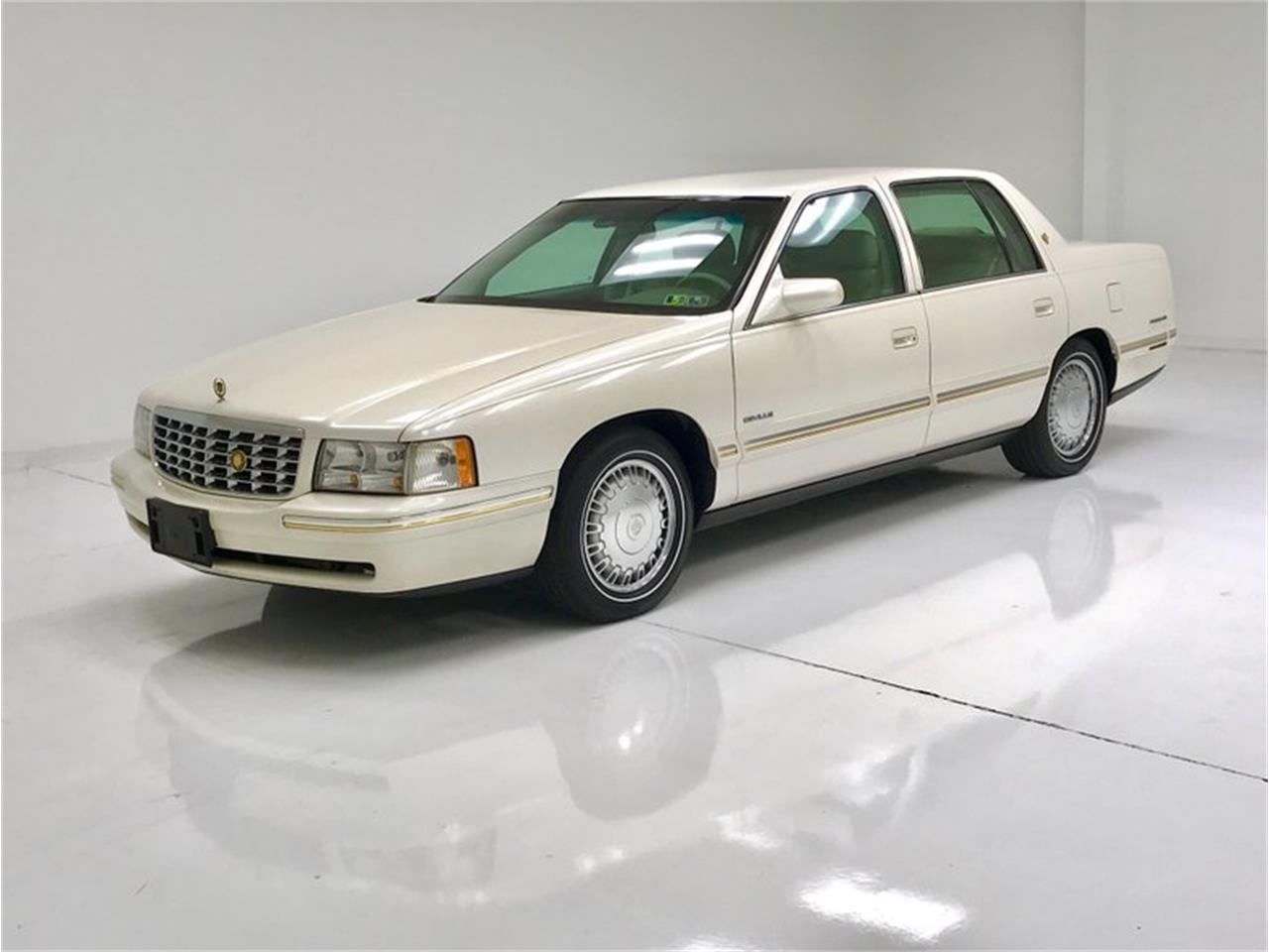 1999 Cadillac Sedan for Sale | ClassicCars.com | CC-1111686