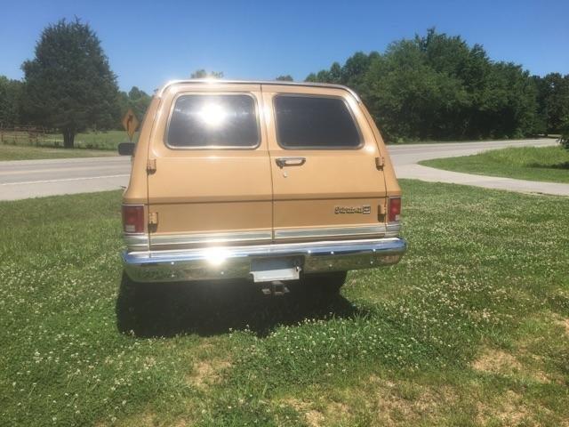 1989 Chevrolet Suburban (CC-1111864) for sale in Greensboro, North Carolina