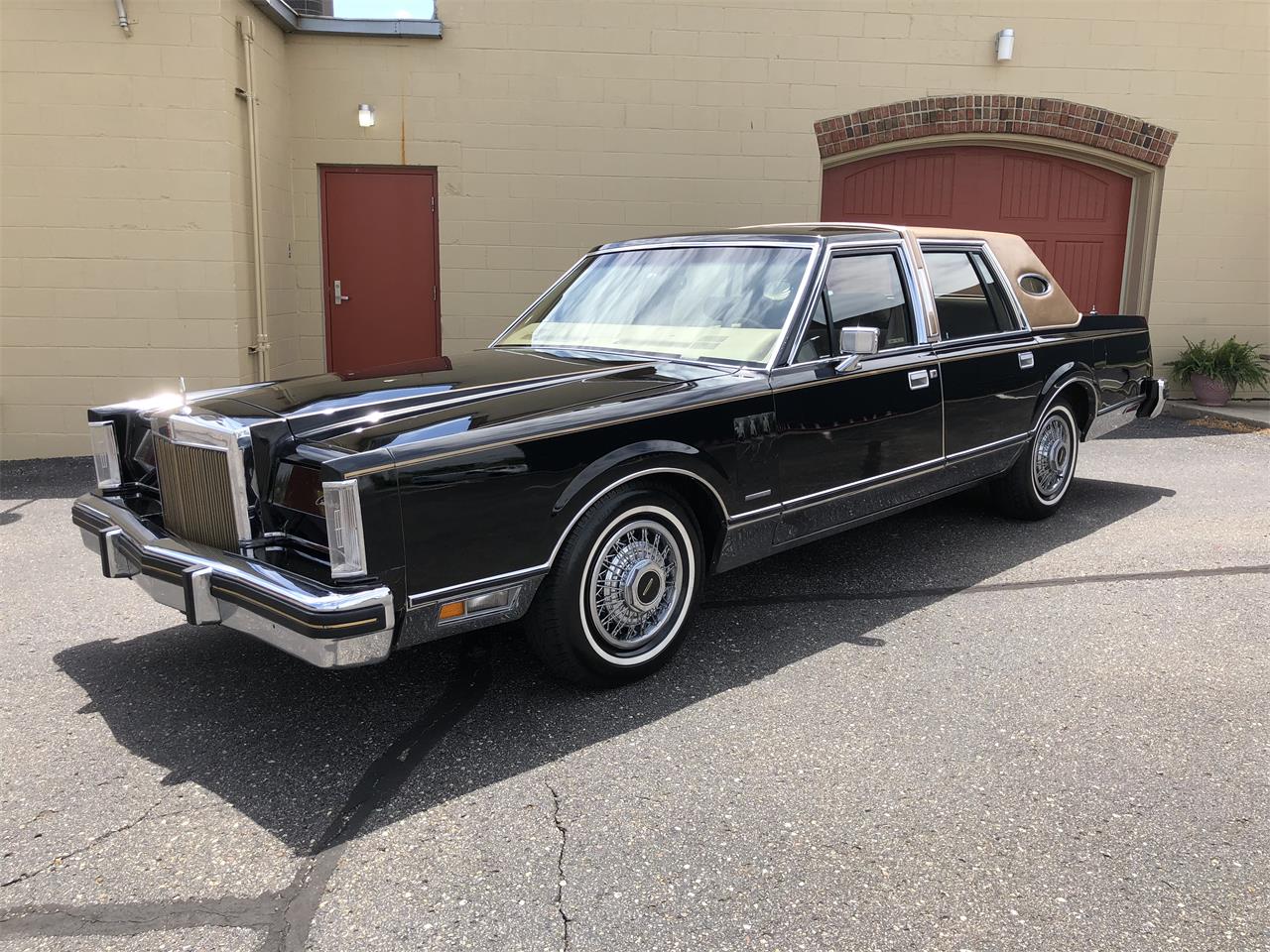 Lincoln continental mark vi