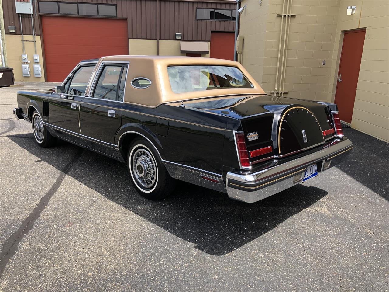 Lincoln continental 1983