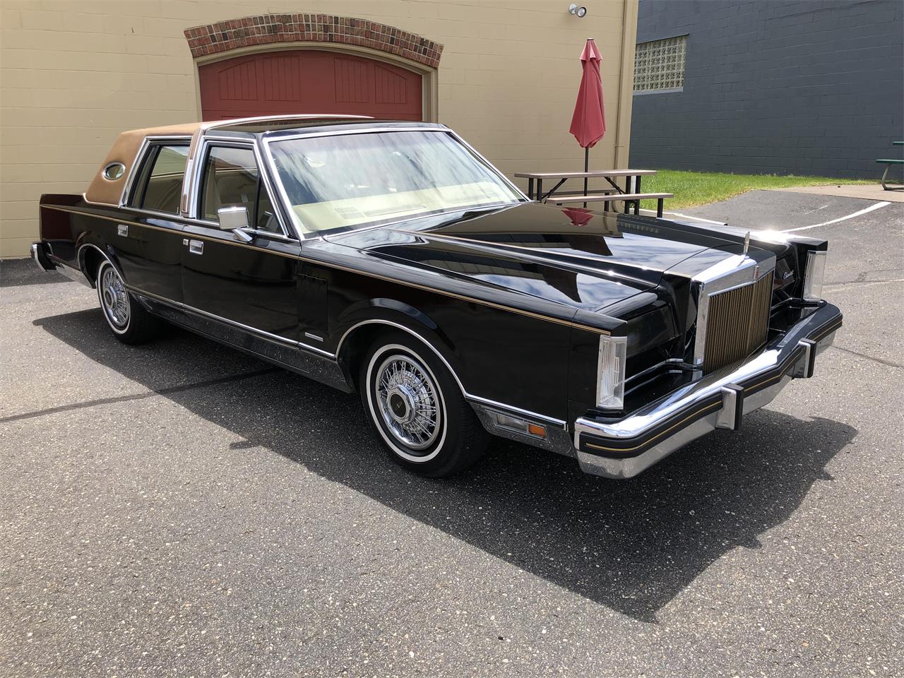 Lincoln continental 1983