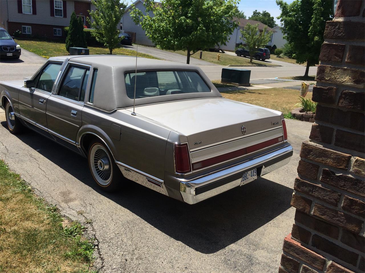 Lincoln town car 1989