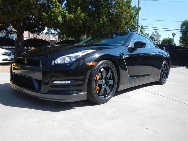 2015 Nissan GT-R (CC-1110051) for sale in woodland hills, California