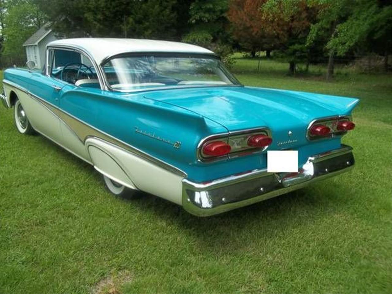 Ford Sunliner 1958