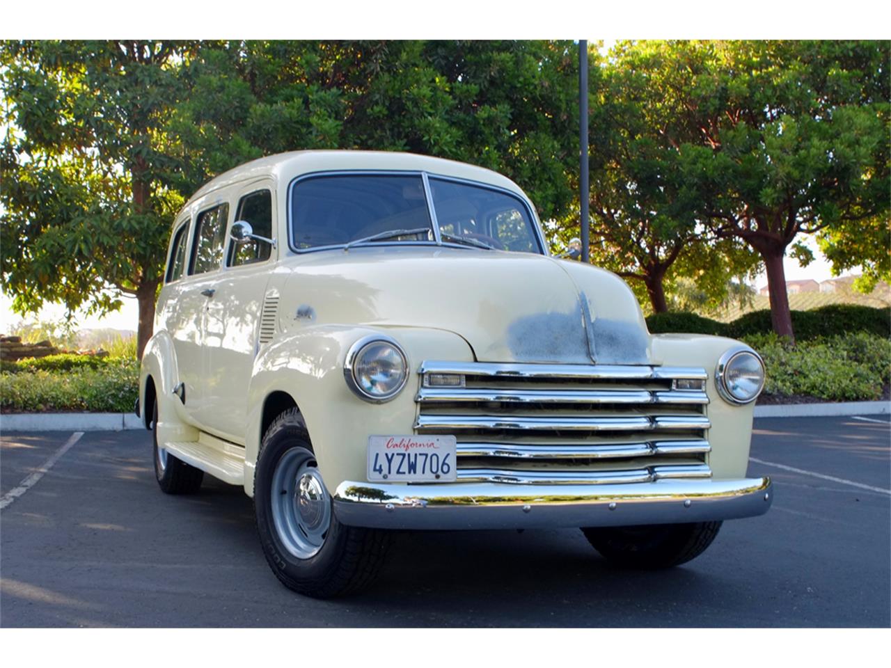 1950 Chevrolet SUBURBAN (22248)