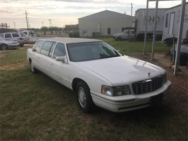 1999 Cadillac Limousine (CC-1127161) for sale in Cadillac, Michigan