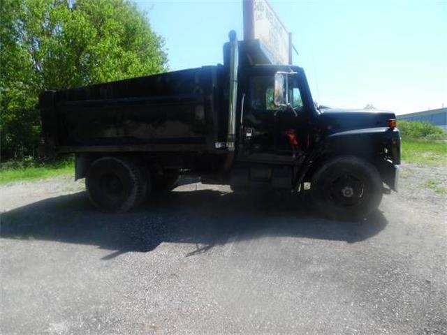1987 International Dump Truck (CC-1127214) for sale in Cadillac, Michigan