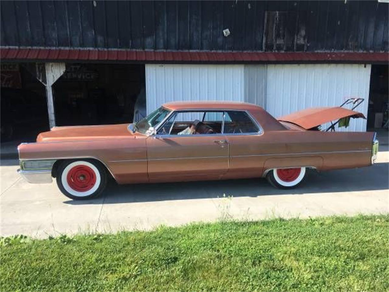 Cadillac coupe deville 1965