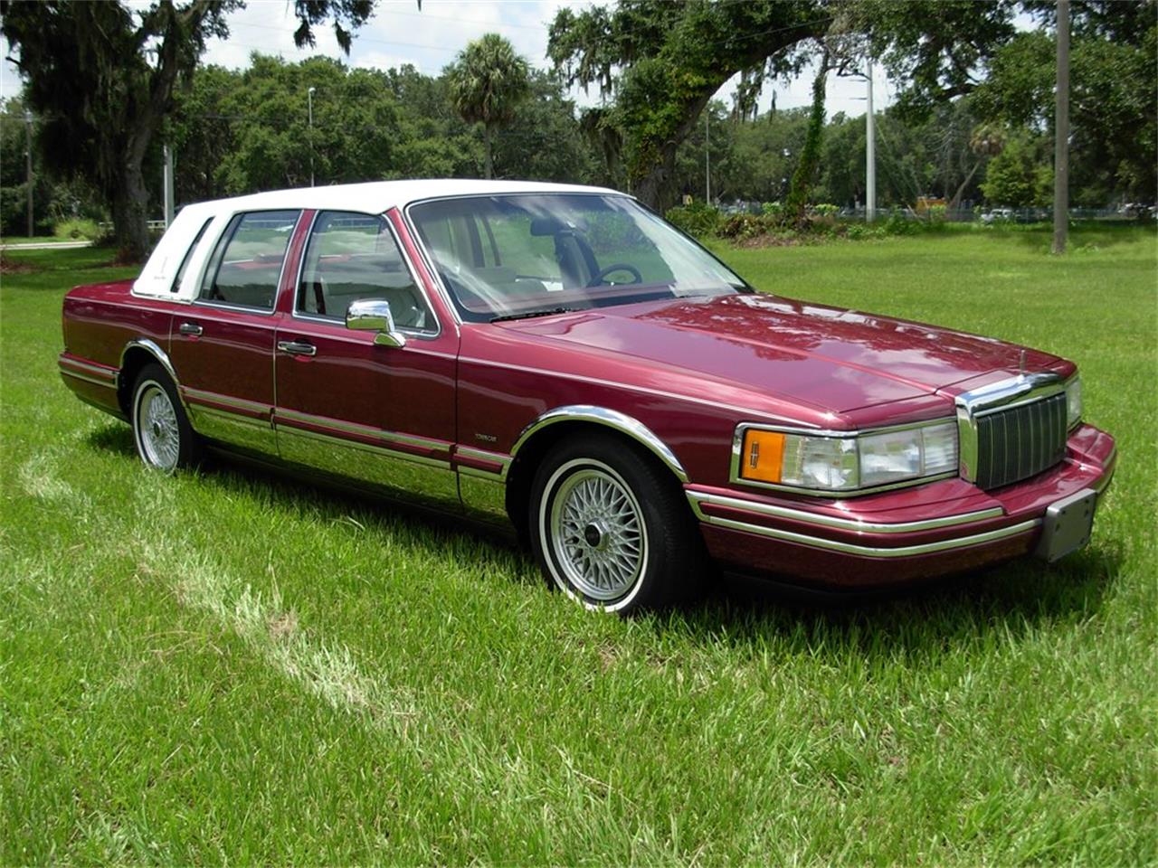 1992 Lincoln Town Car for Sale | ClassicCars.com | CC-1128435