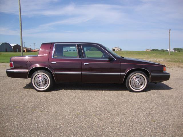 1993 Dodge Dynasty for Sale | ClassicCars.com | CC-1129489