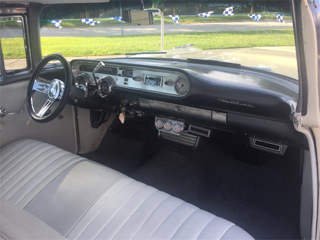 1957 Pontiac Chieftain (CC-1131109) for sale in Paris , Kentucky