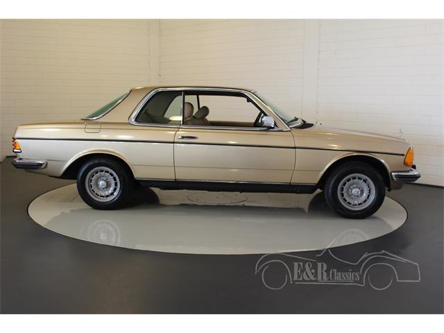 1984 Mercedes-Benz 230 (CC-1131585) for sale in Waalwijk, Noord-Brabant