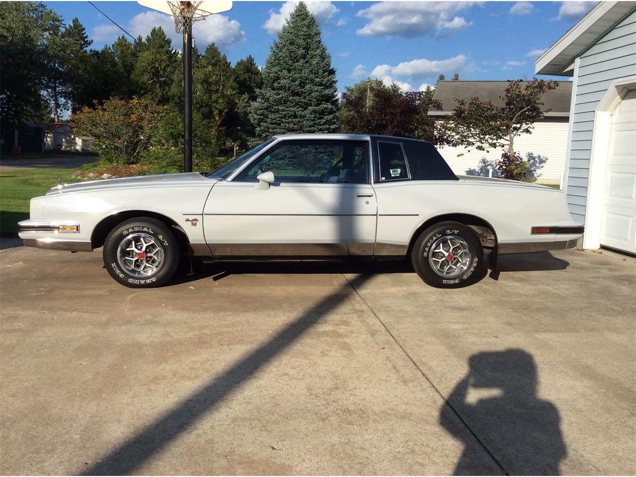 1982 Pontiac Grand Prix for Sale CC1133197