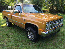 1985 Chevrolet C10 Silverado (CC-1133615) for sale in , 